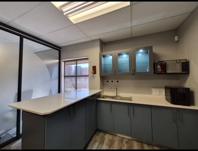 153M² OFFICE TO LET IN ILLOVO